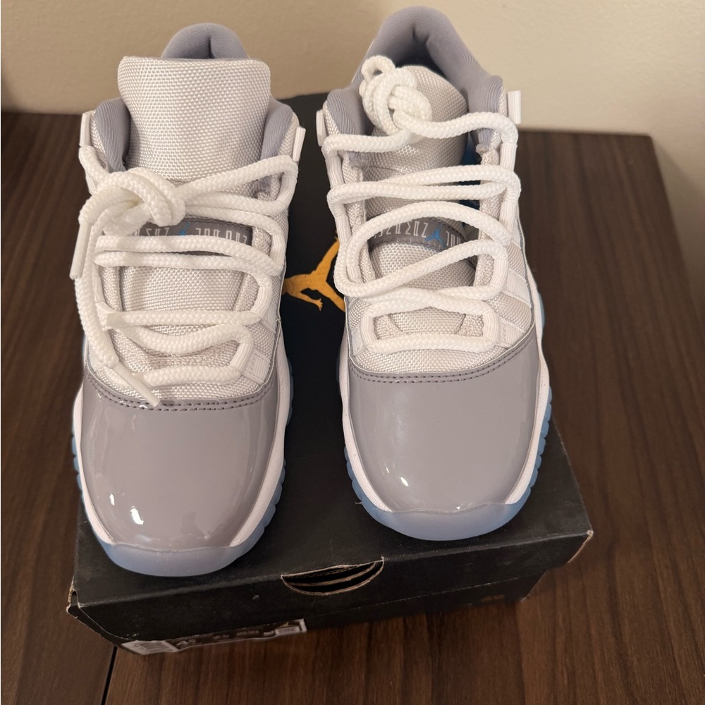Jordan Kids' Sneakers - White and Gray